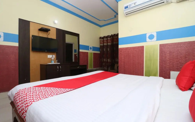 Lucky Guest House By OYO Rooms