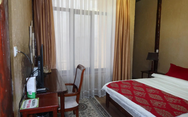 Sultan Kyzyl-Kia (Султан Кызыл-Кия)