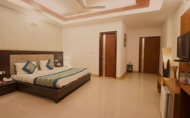 Hotel Delhi 37 Near - Delhi Airport