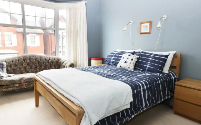 22 Trafalgar Crescent