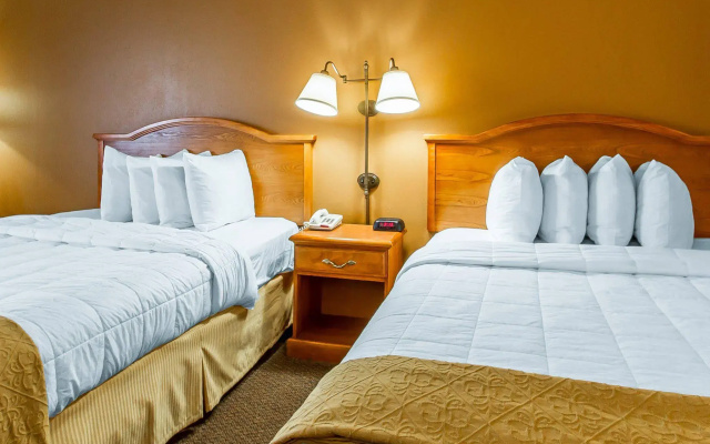 Quality Inn Burlington near Hwy 34