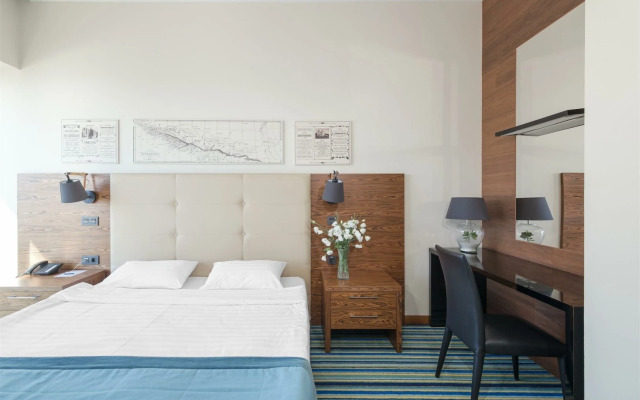 Hidens Hotel 4* (Небуг)