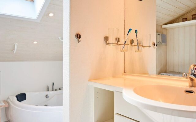 8 Person Holiday Home in Nexo-by Traum