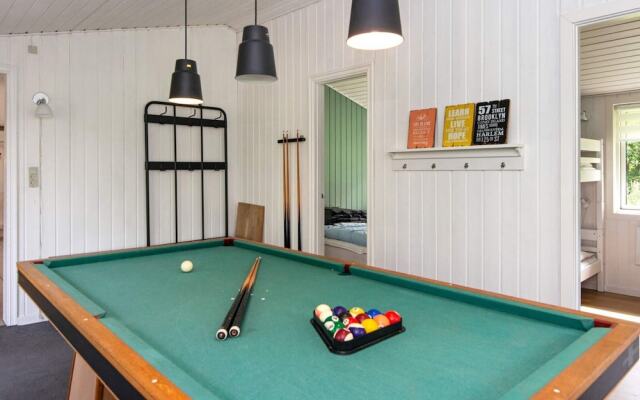 8 Person Holiday Home in Hemmet