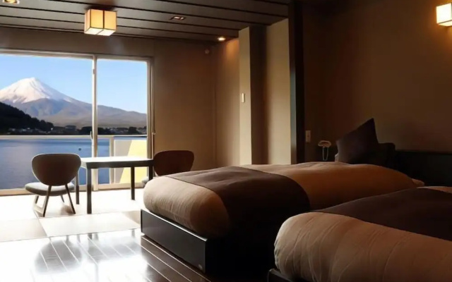 Fuji Ginkei – Balcony – Fujikawaguchiko