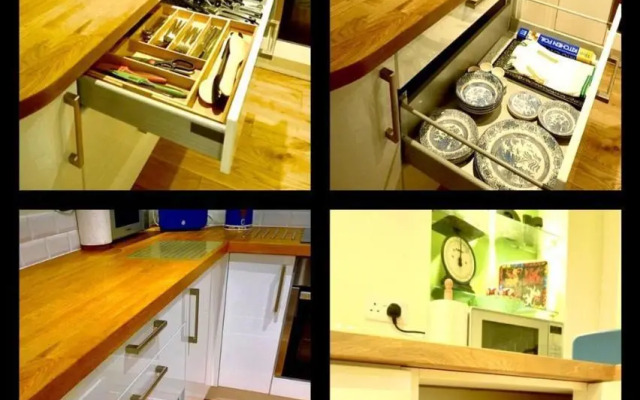 “Dragons Den” Centrally located Modern Apartment