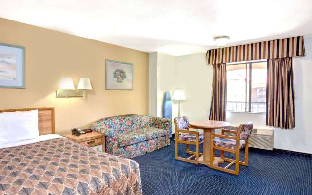 Travelodge by Wyndham Banning CA Near Casino/Outlet Mall