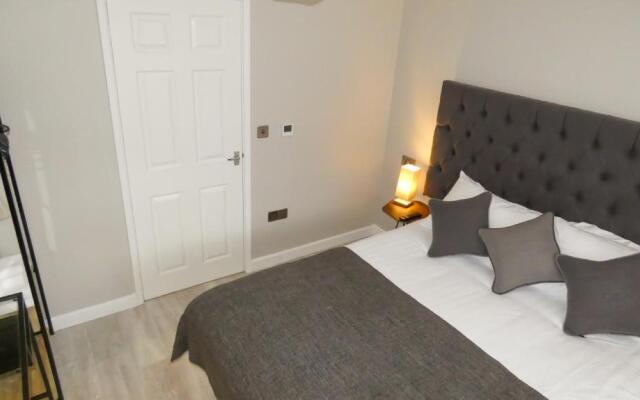 11B Castle Street Serviced Apartments