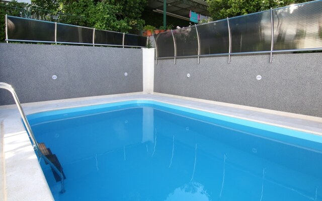 Luxury house with pool near the sea