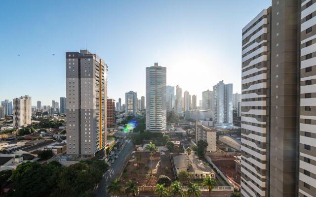 Flat com varanda no Setor Bueno - TH01403