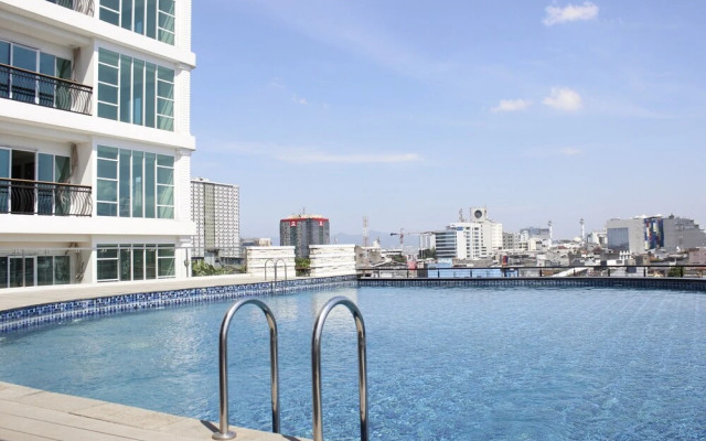 Best Price Studio At Green Kosambi Apartment Near Braga
