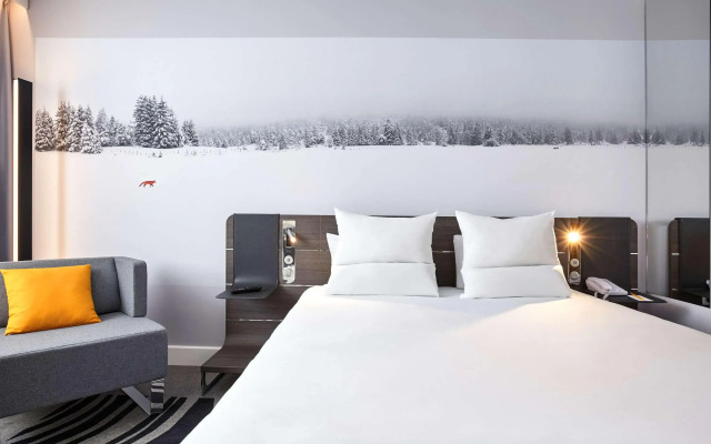 Novotel London Heathrow Airport T1 T2 and T3