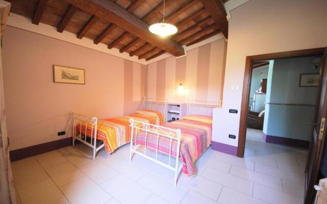 Gardens, Pool, Jaccuzzi Spoleto-poolside-slps 20 1 Hour to Rome