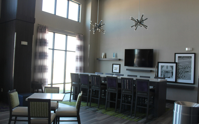 Hampton Inn & Suites Guthrie
