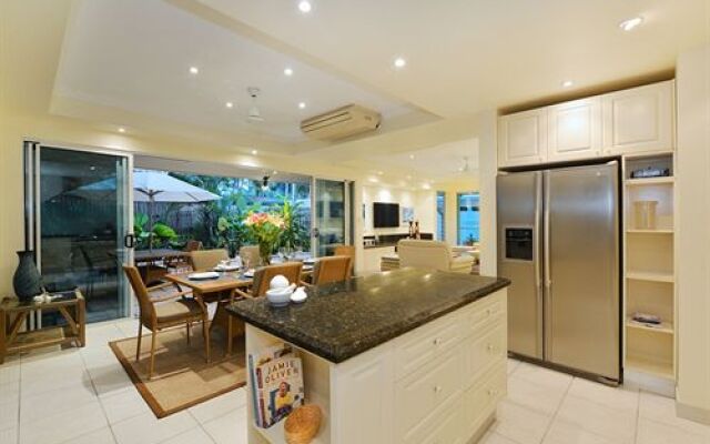 Atoll Close Port Douglas Holiday House