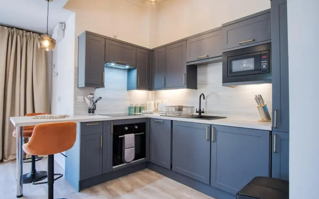 The Pig Sty - 1 Bedroom Studio - Princes Gate