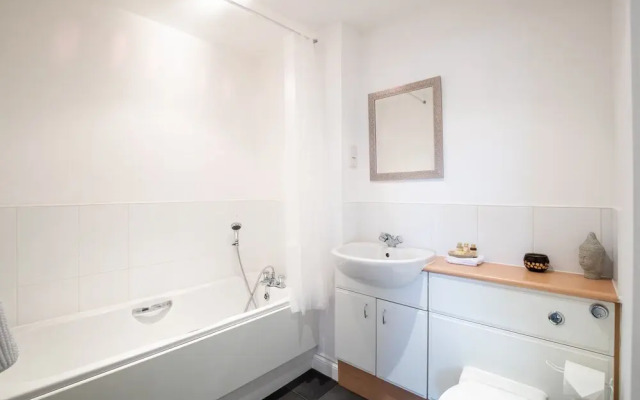 2 Bedroom Apartment Edinburgh Gate Harlow
