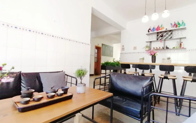 Kunming LiuxiaChunshu Hostel