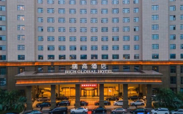 Rich Global Hotel