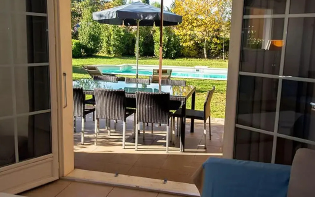 Luxury Provencal Villa With AC, in Charming Luberon Region