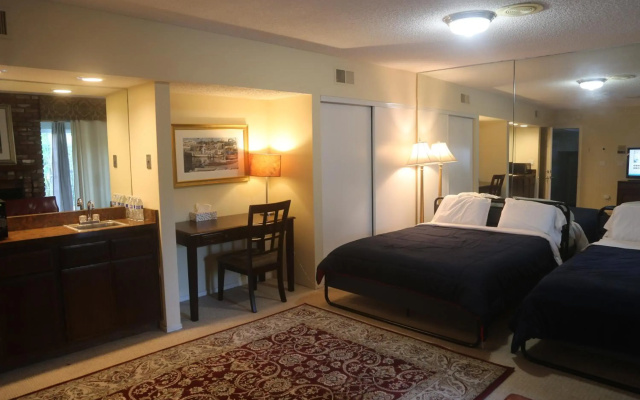 Bed and Breakfast in Hollywood Hills