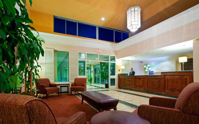 Holiday Inn Mississauga Toronto West by IHG