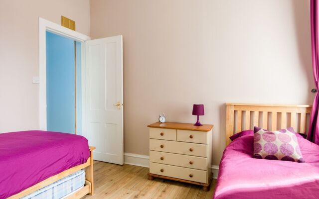 Quaint Holiday Home in Inverurie near Castle Fraser