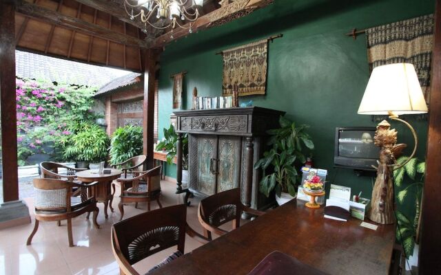 Puri Keraton Seminyak