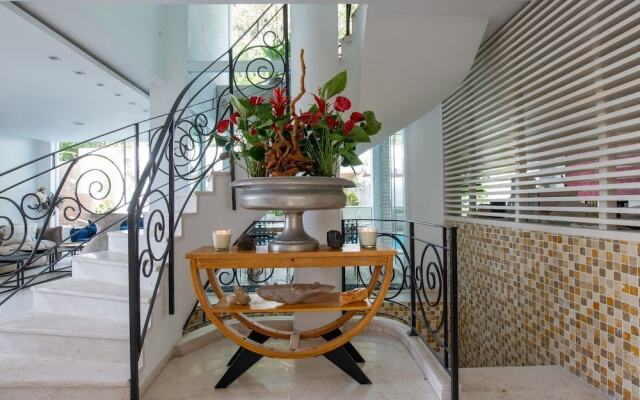 Alma Suites