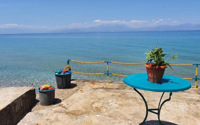 Xylokastro Beachfront Residence