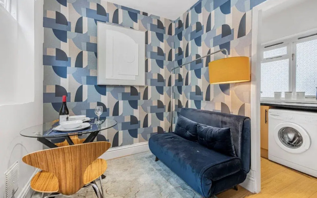 Brighton Courtyard boutique