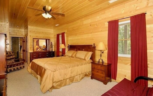 Coppertop - Four Bedroom Cabin