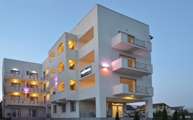 Mykonos Mamaia Boutique Villa