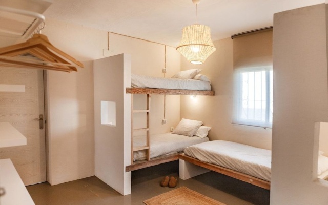Wild House Tarifa - Hostel