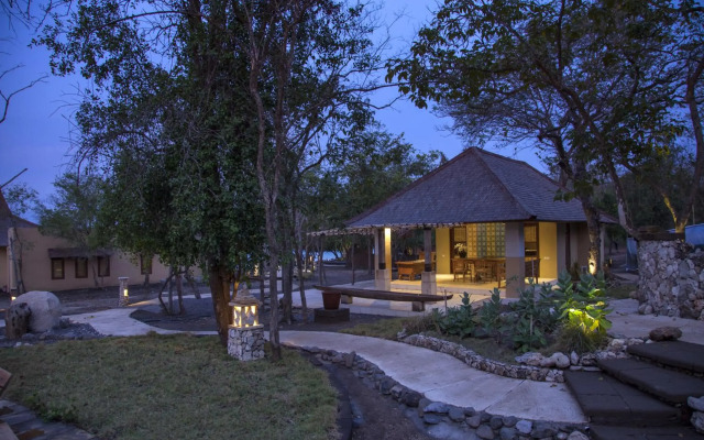 NusaBay Menjangan by WHM