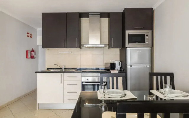 Pé do Lago 1 Bedroom Apartment with Pool