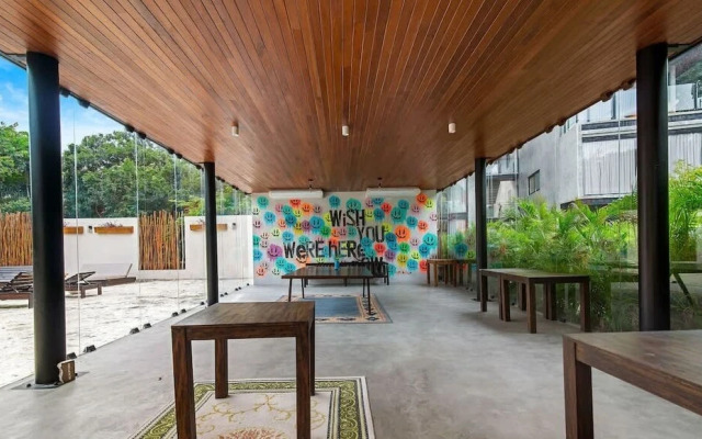 Ocean Breeze Loft Steps Away From Hotel Zone