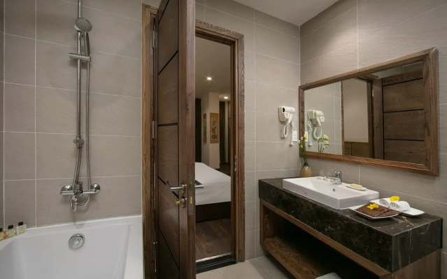 The Bloom Pham Viet Chanh - Modern Living Space in Saigon - A Top Choice for Western Travelers