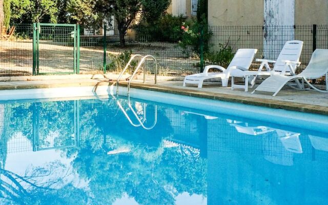 House With 4 Bedrooms in Cucuron, With Private Pool, Furnished Garden