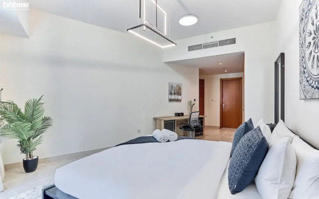 bnbme | Damac Waves Tower | 3 + Maids