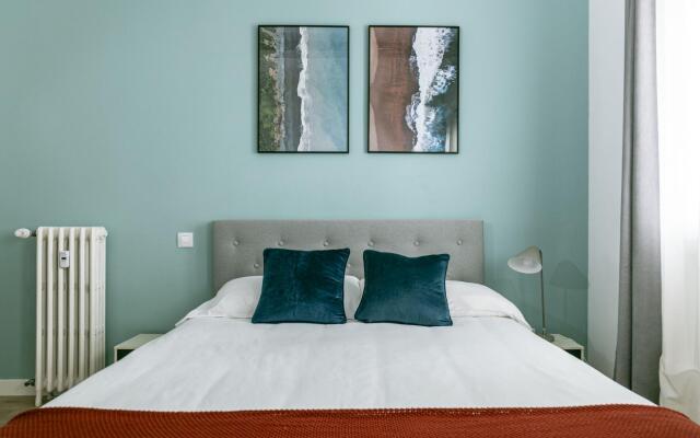 Modern & Chic 2BR/2BA apartment in trendy Chueca