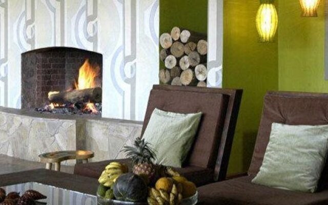 Hatari Lodge