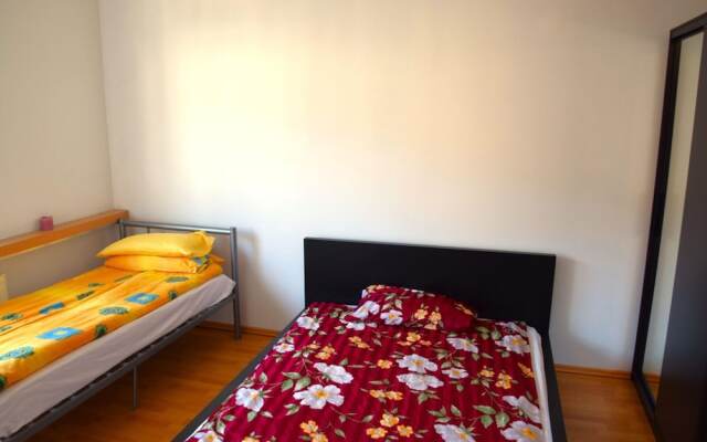 Cosy Apartment in Oberhausen With Balcony