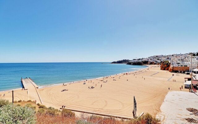 Albufeira Ocean View 1 by Homing