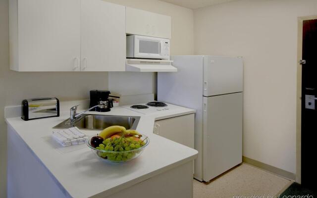 Extended Stay America Suites Indianapolis Castleton