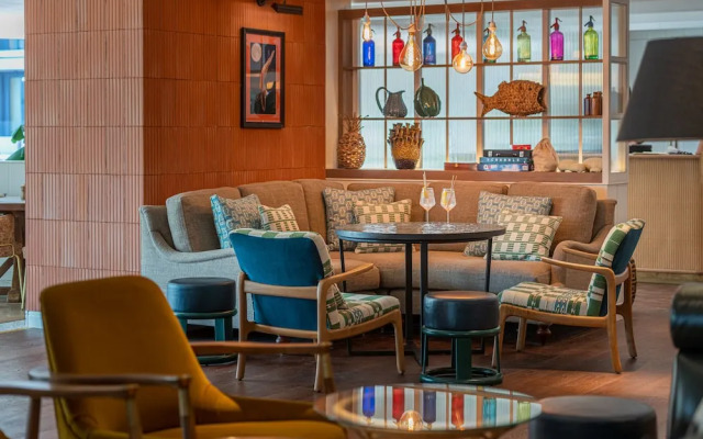Harbour Beach Club & Hotel