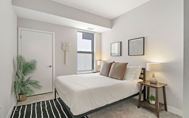 Luxurious 1BR Apt in Oakbrook