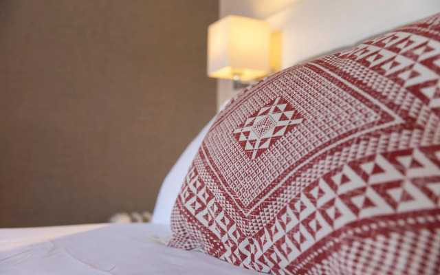 The Warwick Arms Hotel