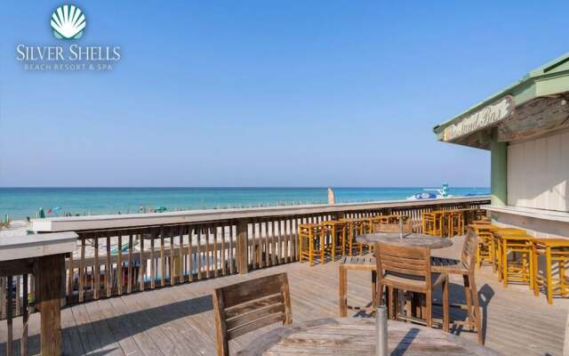 Picture Perfect 2 Bedroom Condo by RedAwning