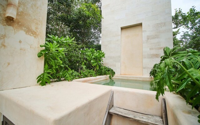Santomar Tulum A102 By Lockey